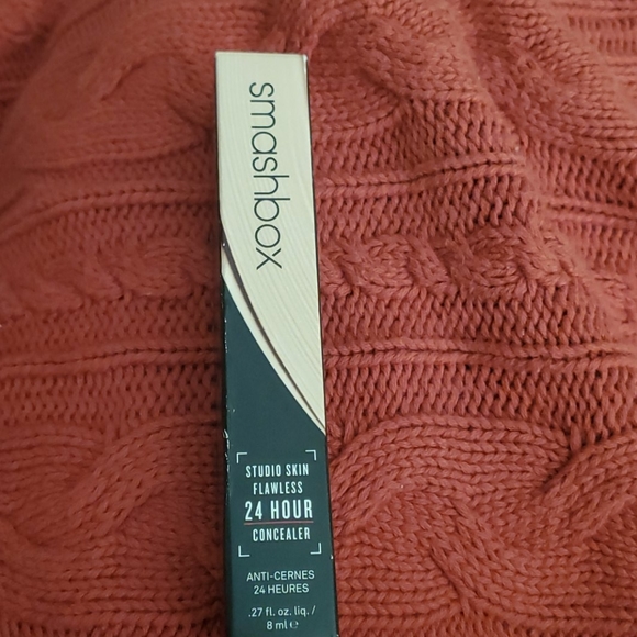 Smashbox flawless 24 hour concealer - Picture 3 of 5
